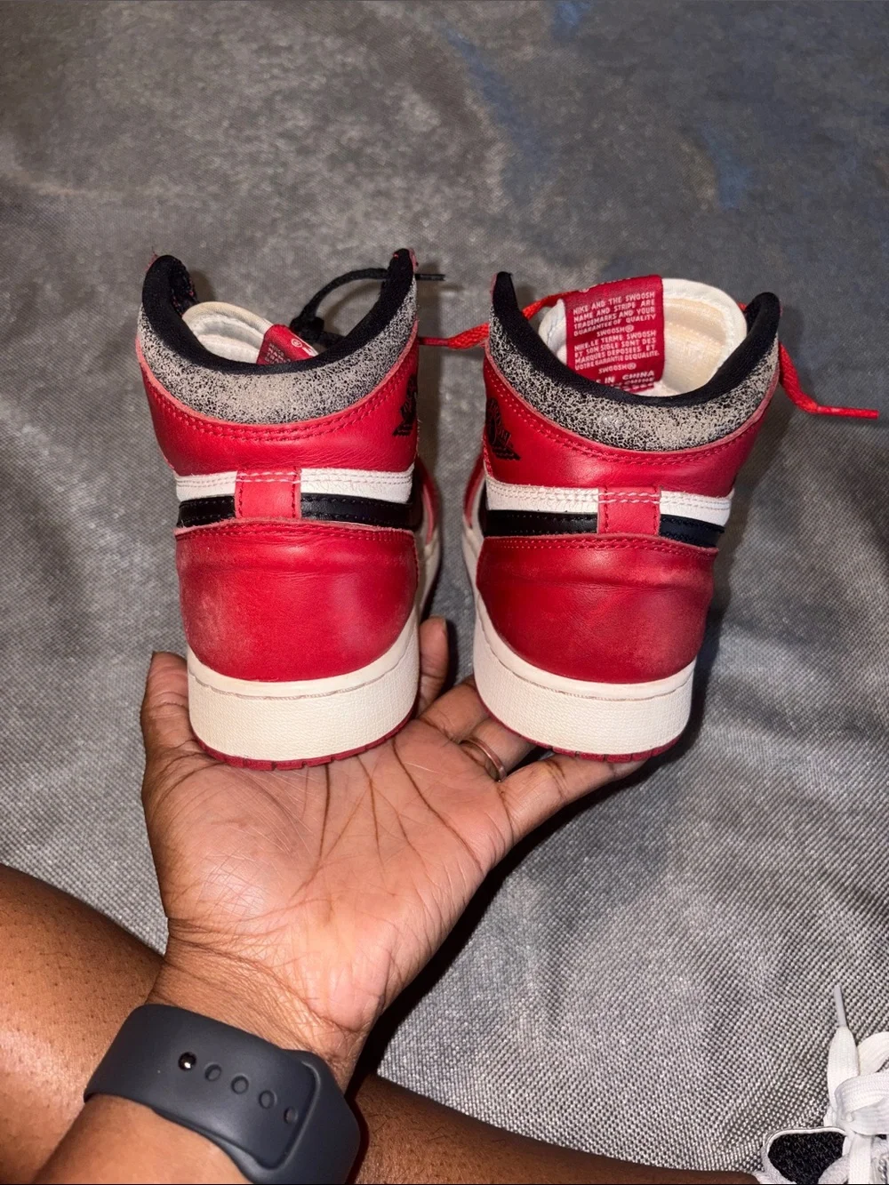 Jordan 1 Retro High Og Chicago Lost and Found size 4.5Y